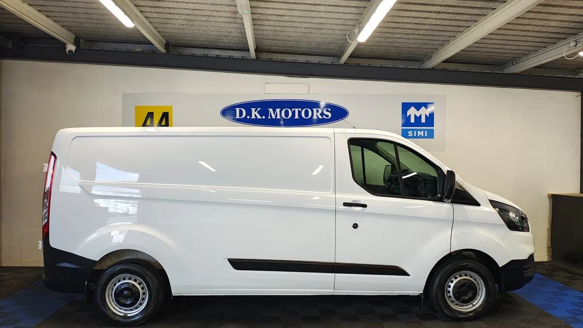 FORD TRANSIT CUSTOM - Image 4