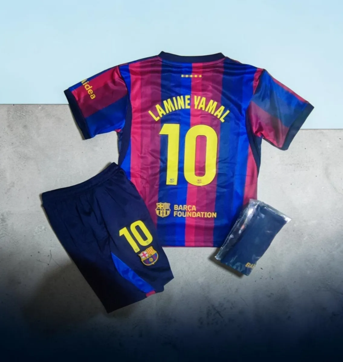 BARCELONA 26/27 ( YAMAL 10) KIDS KIT,6/7,7/8,10/11 - Image 1