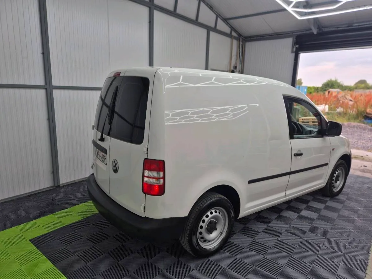 Vw Caddy - Image 3