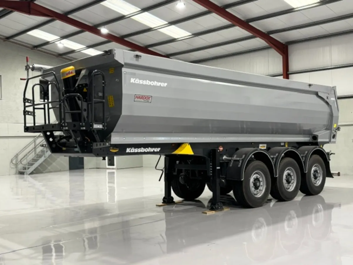 2026 NEW KASSBOHRER TRI-AXLE TIPPING TRAILER - Image 3