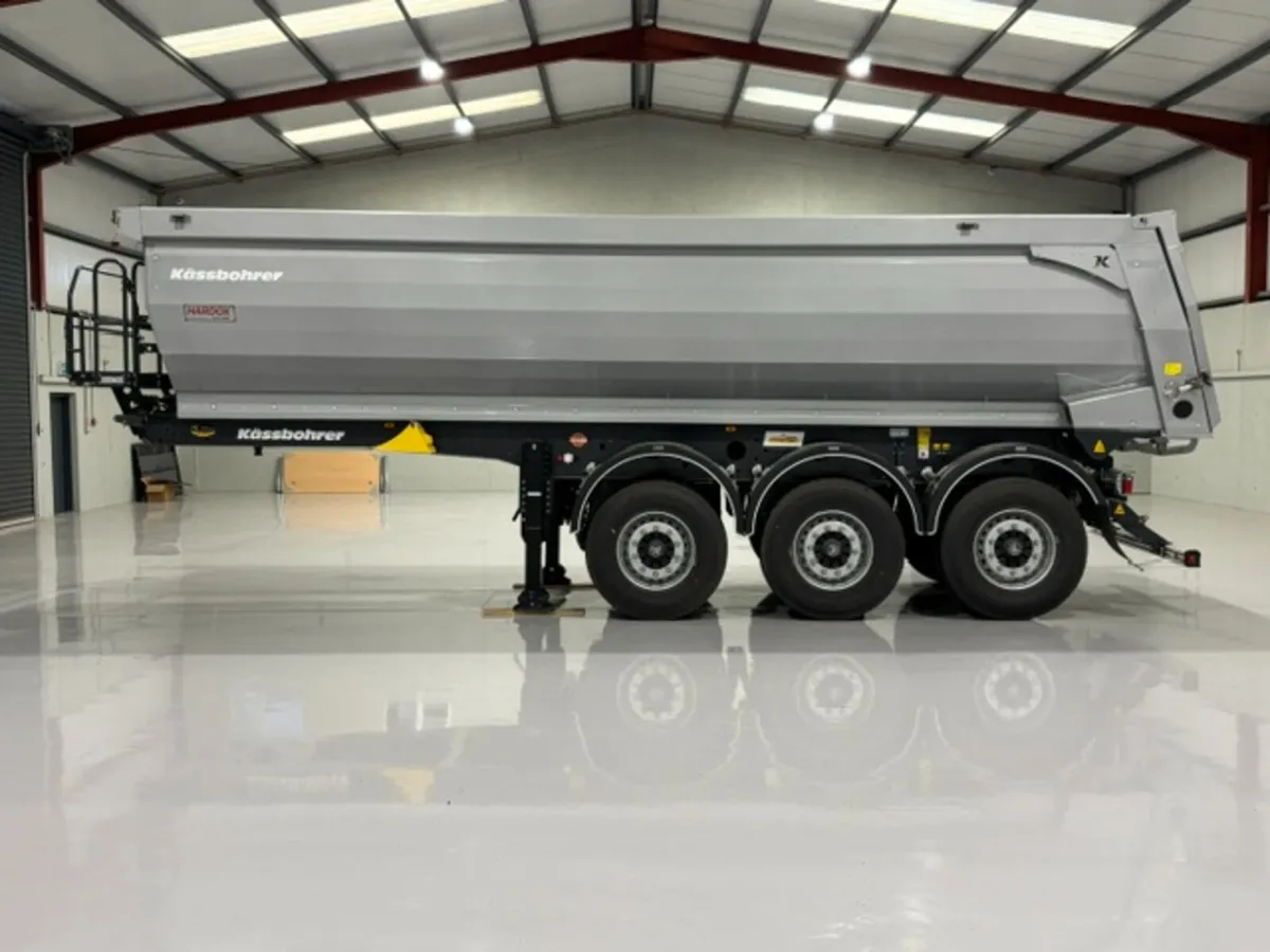 2026 NEW KASSBOHRER TRI-AXLE TIPPING TRAILER - Image 4