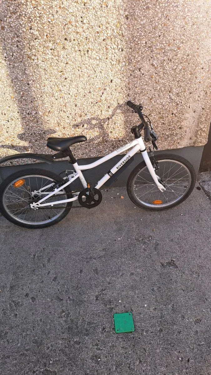 Childs bicycle - Image 2