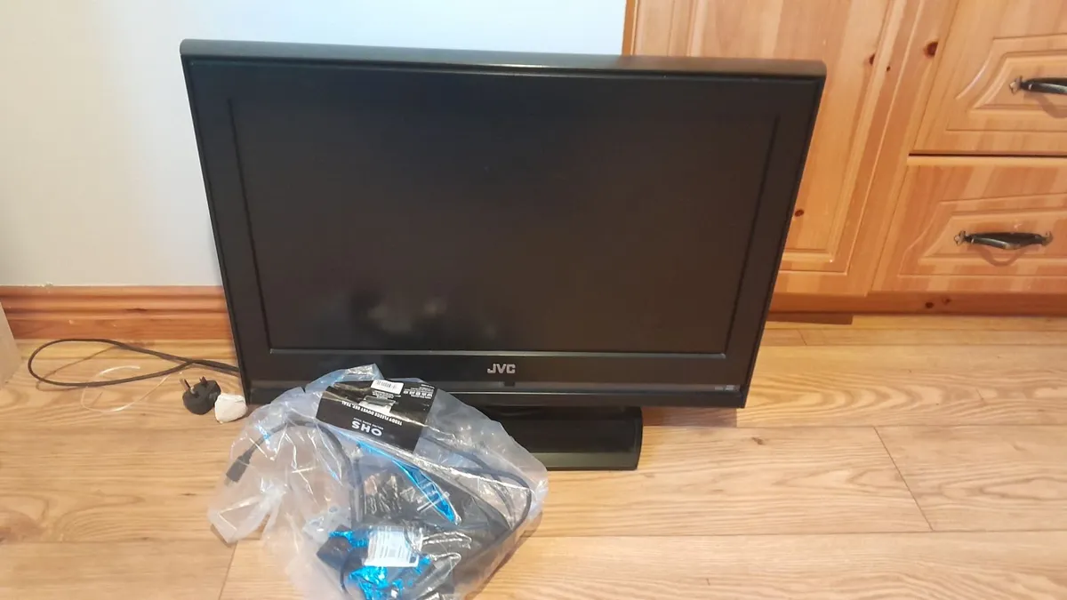 2 Non smart TV's with one saorview box - Image 3