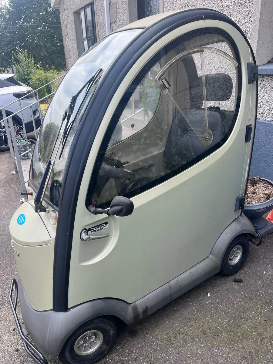 Mobility Cabin Scooter - Image 1