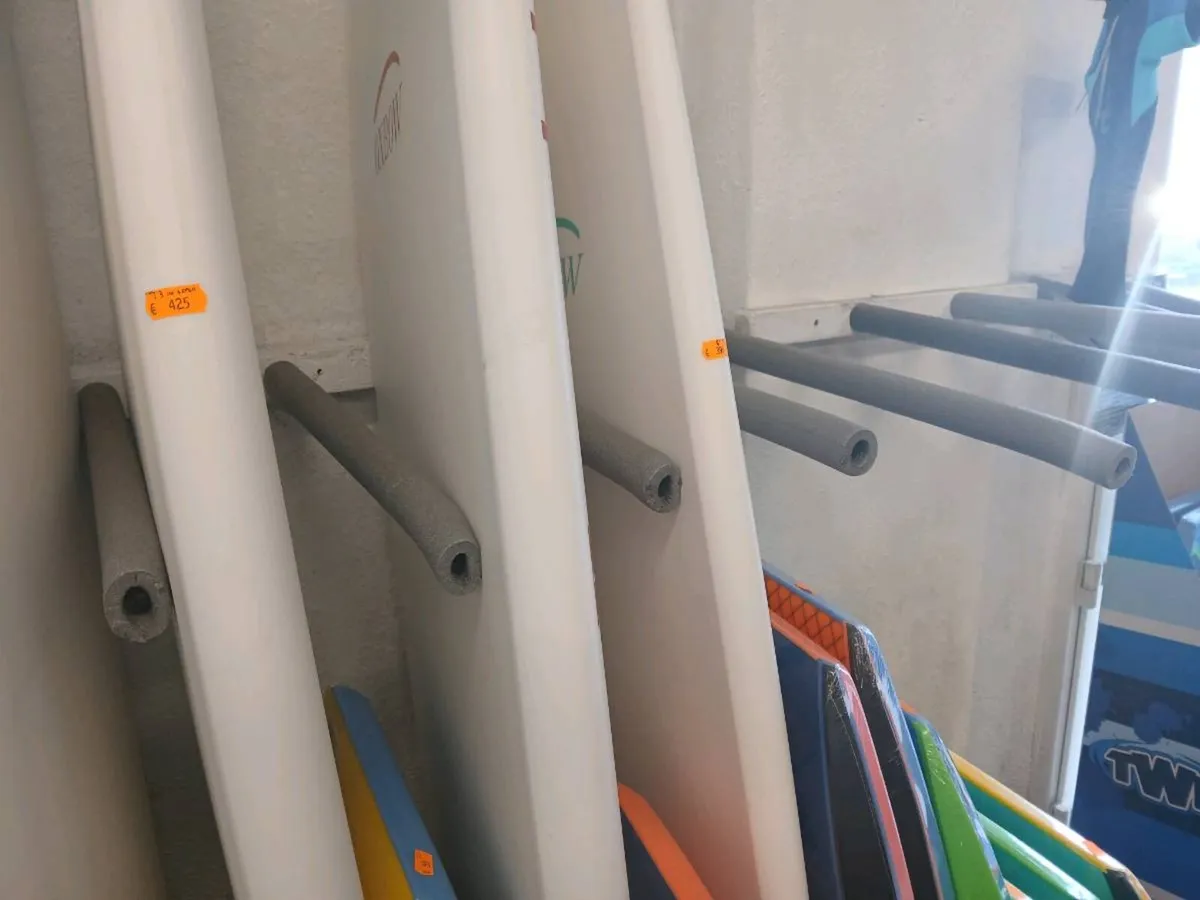 Surfboard stand, for holding surfboards at wall - Image 1