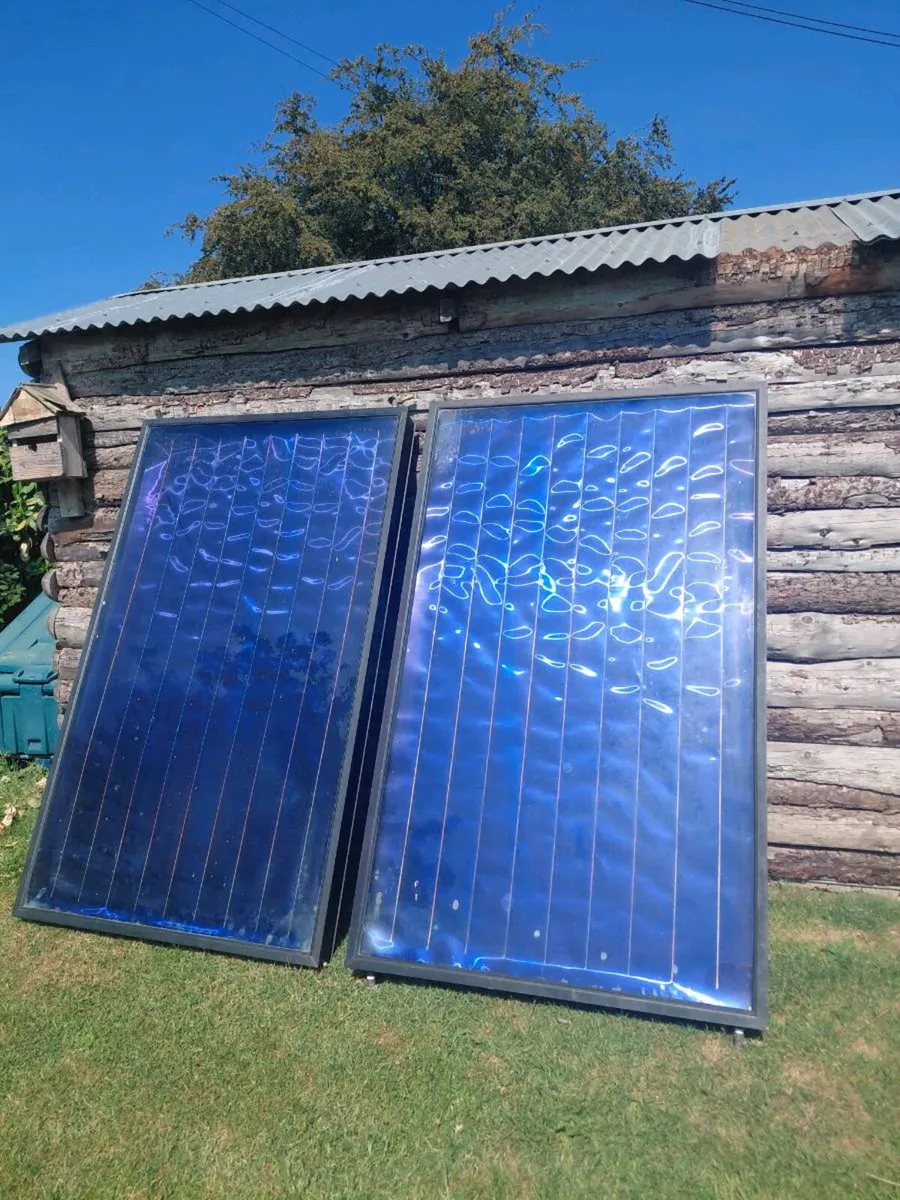 2 × Wagner & Co EURO C22 AR solar thermal panels - Image 1
