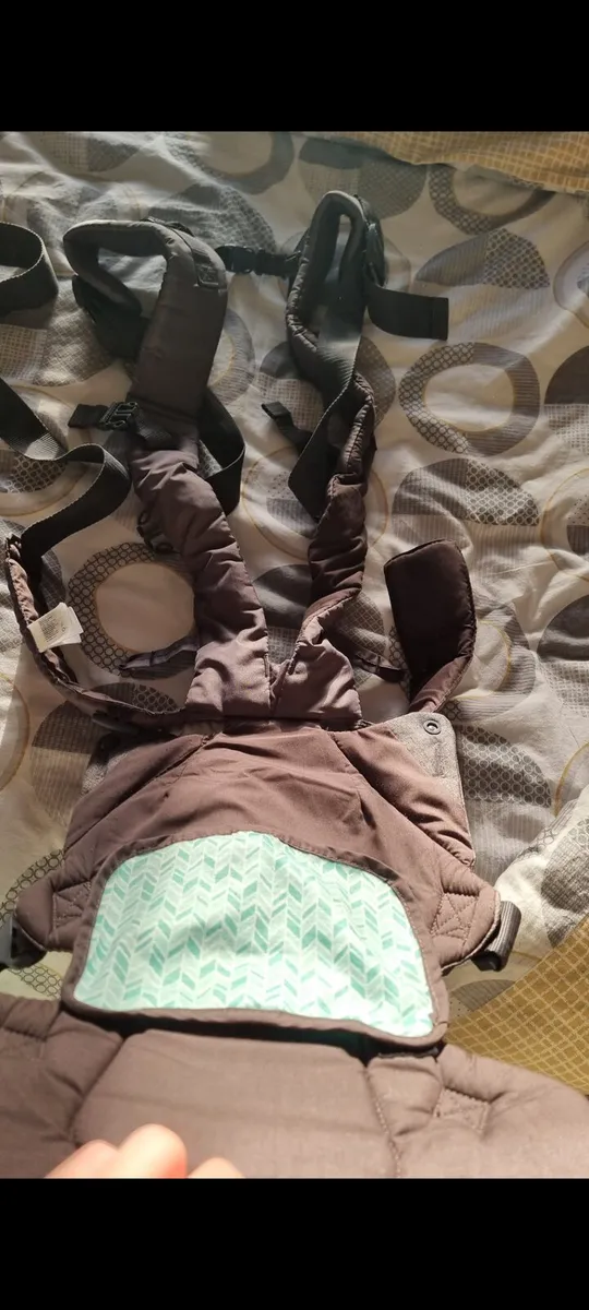 Infantino Flip Advanced 4-in-1 Baby Carrier - Image 2