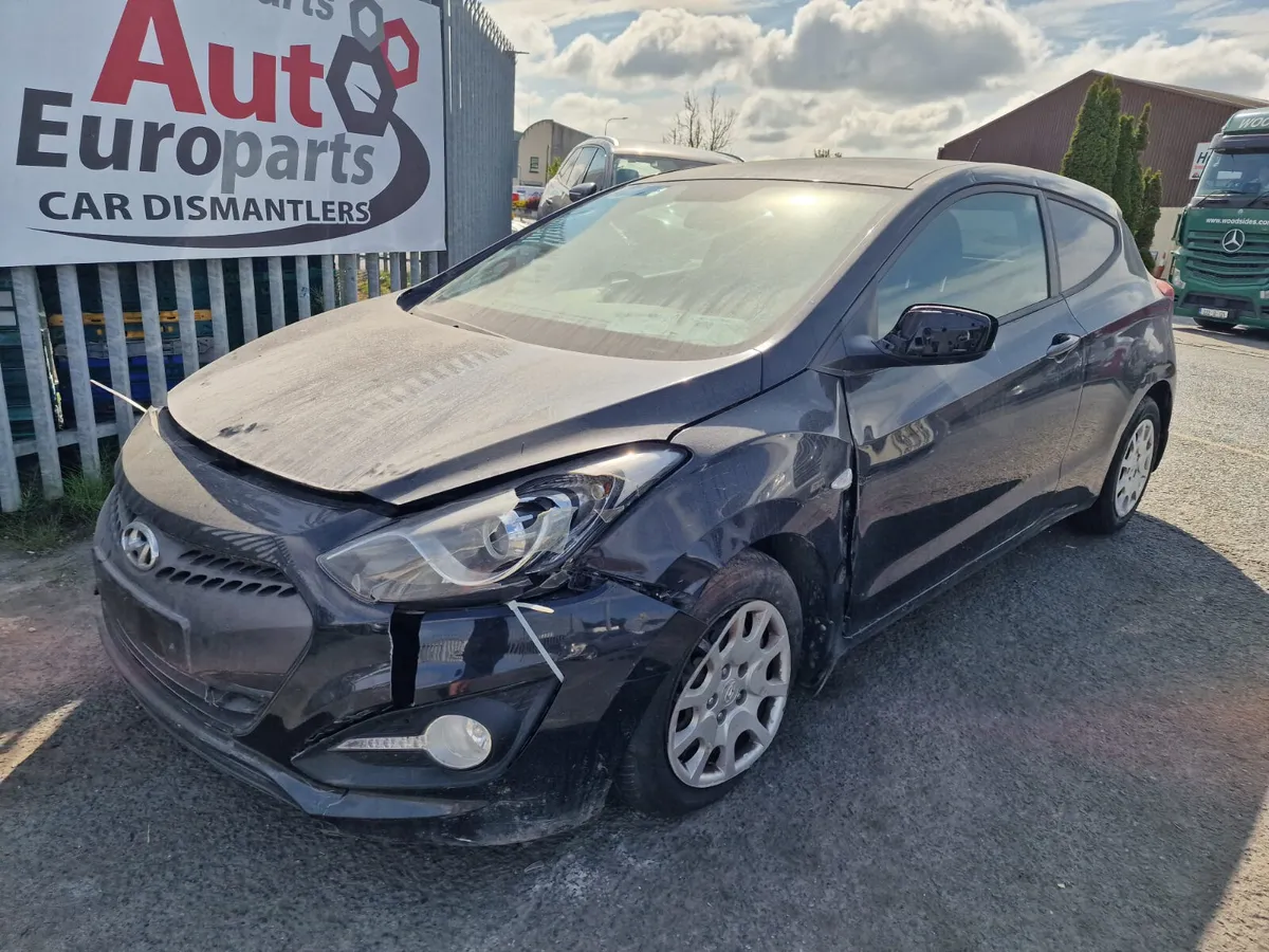 13 HYUNDAI I30 1.4 CRDI (D4FCD) FOR BREAKING - Image 2