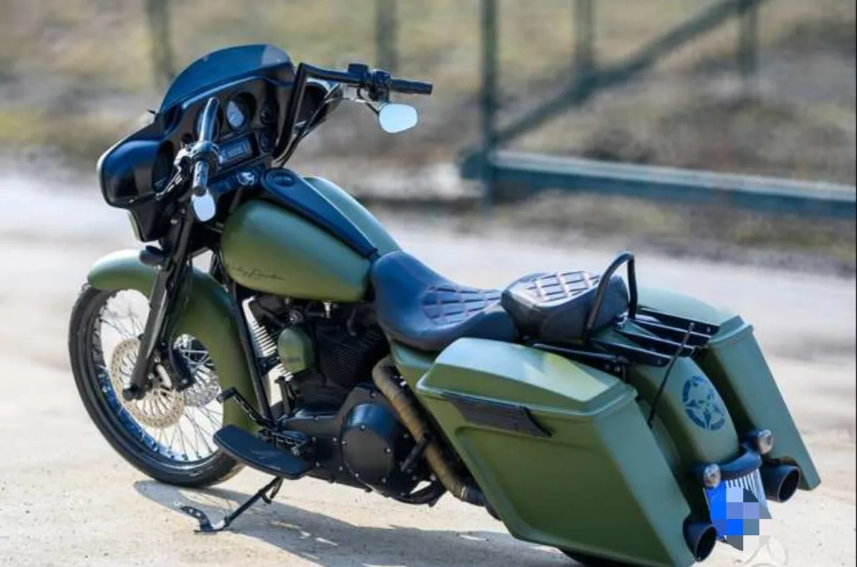 Harley Davidson street glide - Image 4