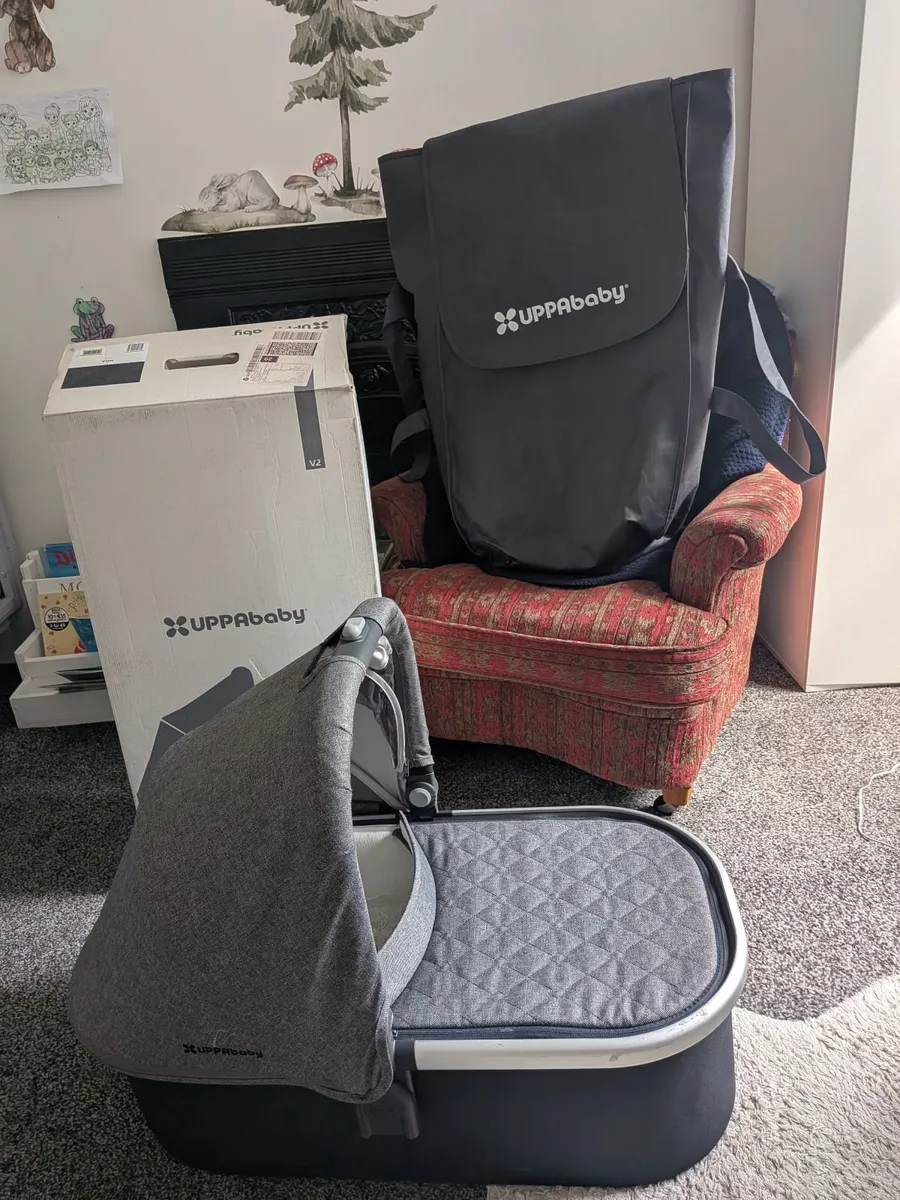 Uppababy Bassinet Vista V2 - Image 1