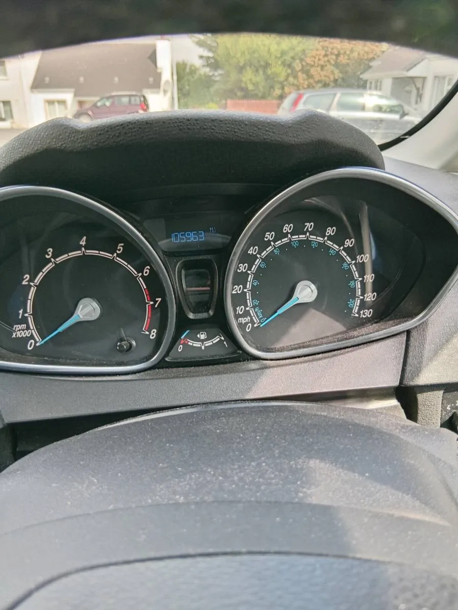 Ford fiesta - Image 3