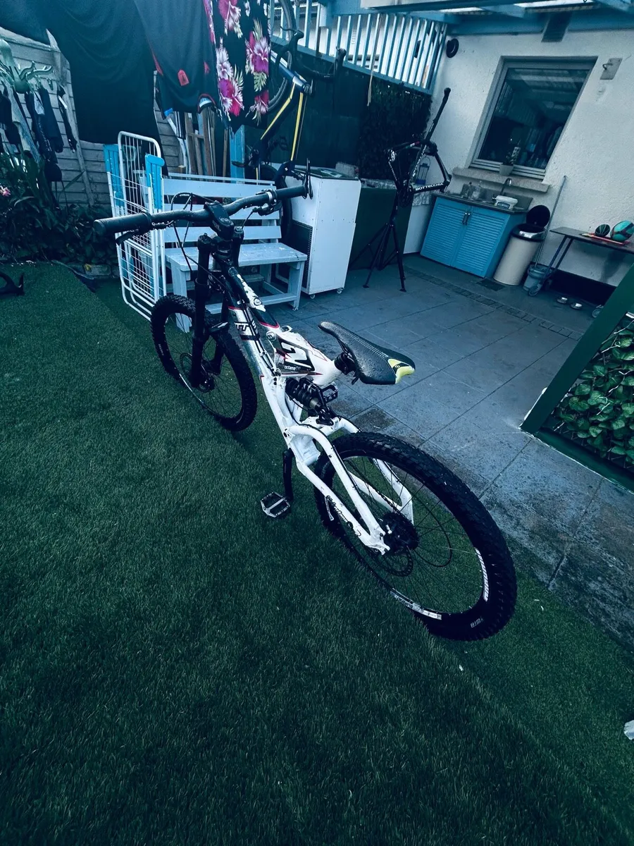 Downhill mountain bike Scott High Octain - Image 2