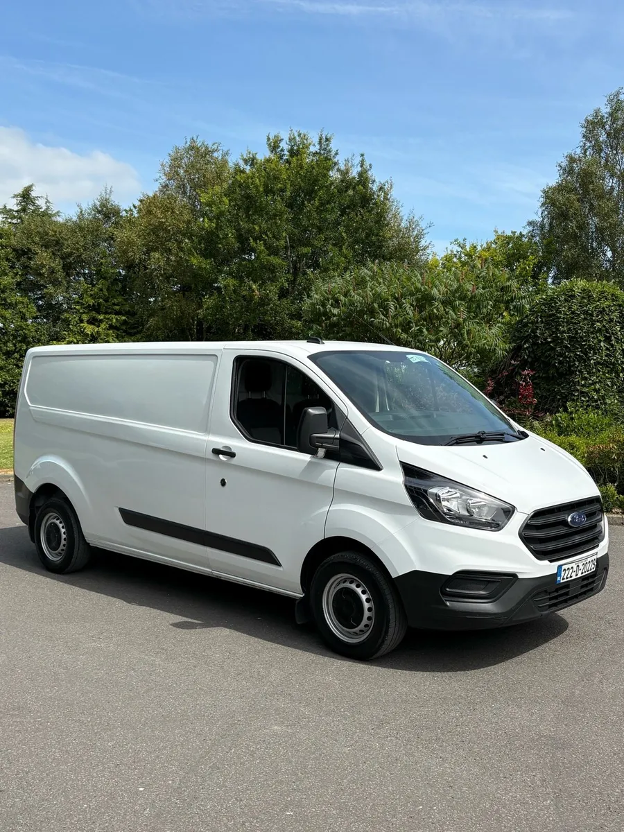 2022 (222) Ford transit custom - Image 2