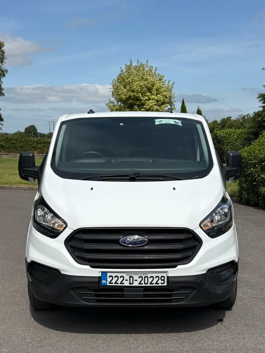 2022 (222) Ford transit custom - Image 4