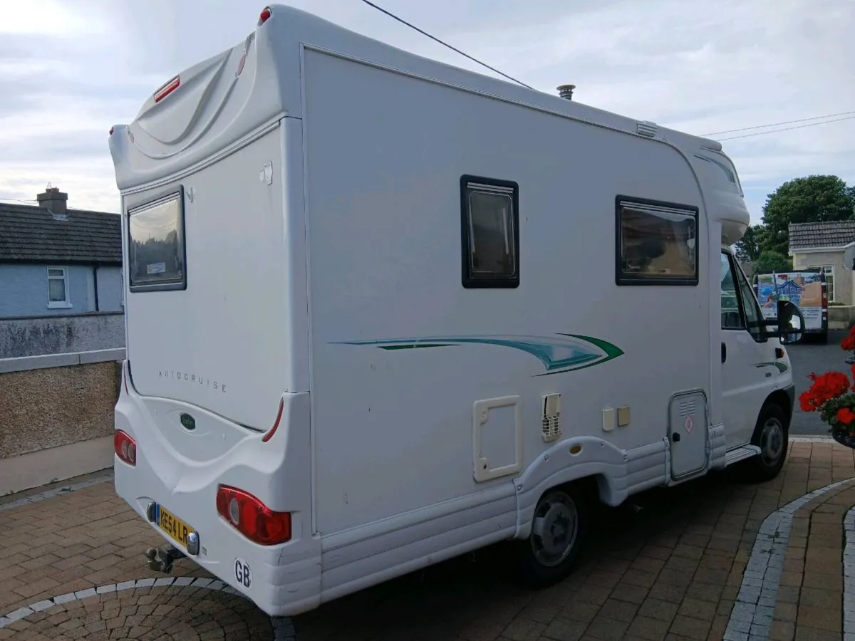 Peugeot 2004 2 Bert camper - Image 3