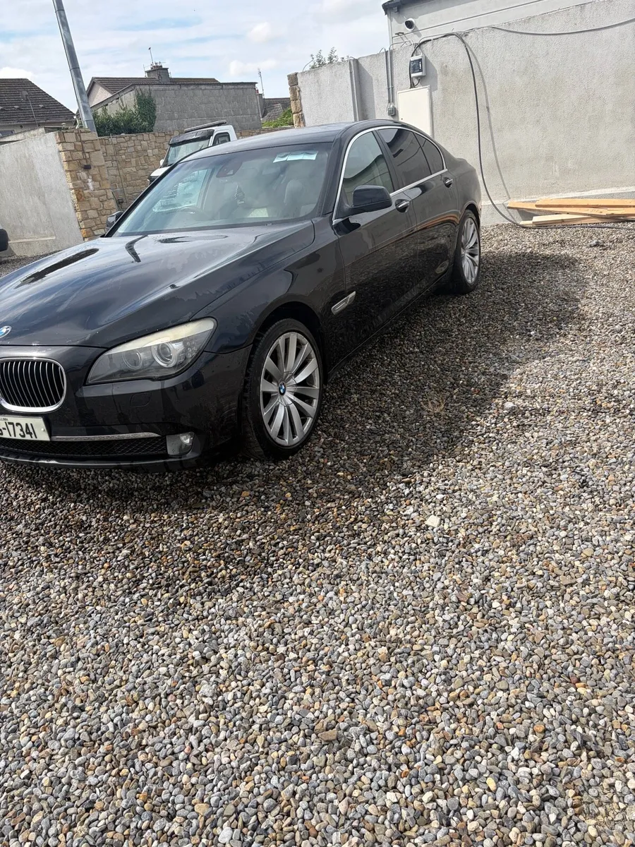 2009 bmw 730d Read add - Image 2