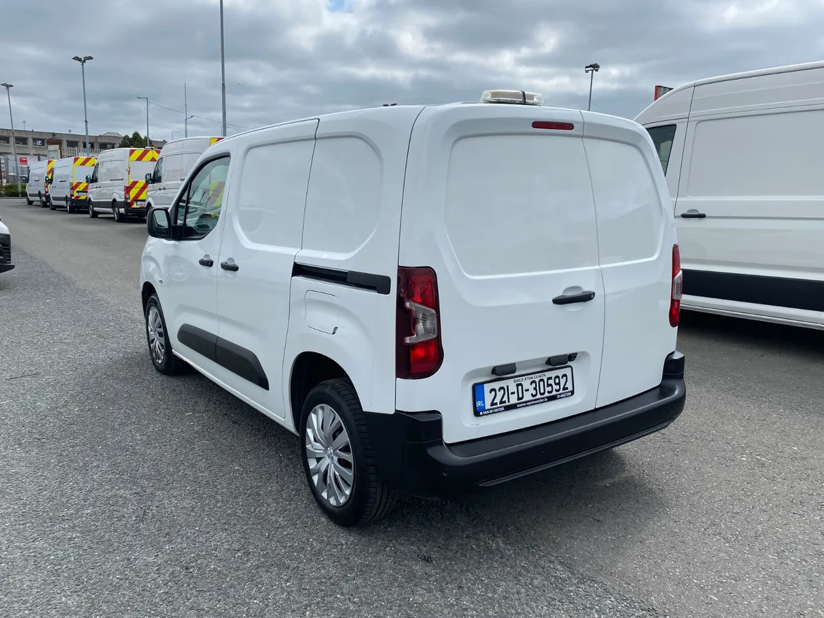 2022 Peugeot Partner Professional 1.5HDI 100BHP - Image 4