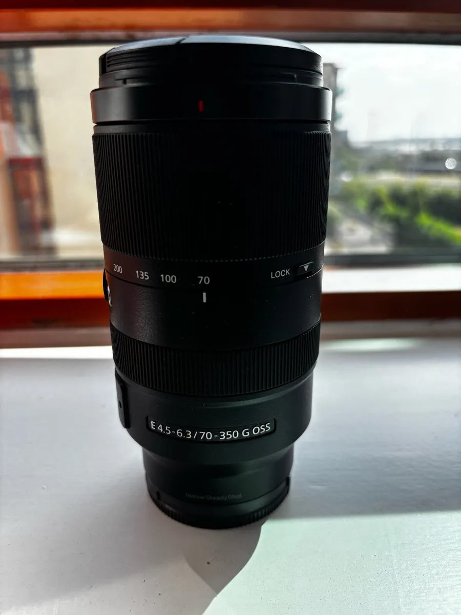Sony 70-350mm f/4.5-6.3 G OSS Camera Lens - Image 1
