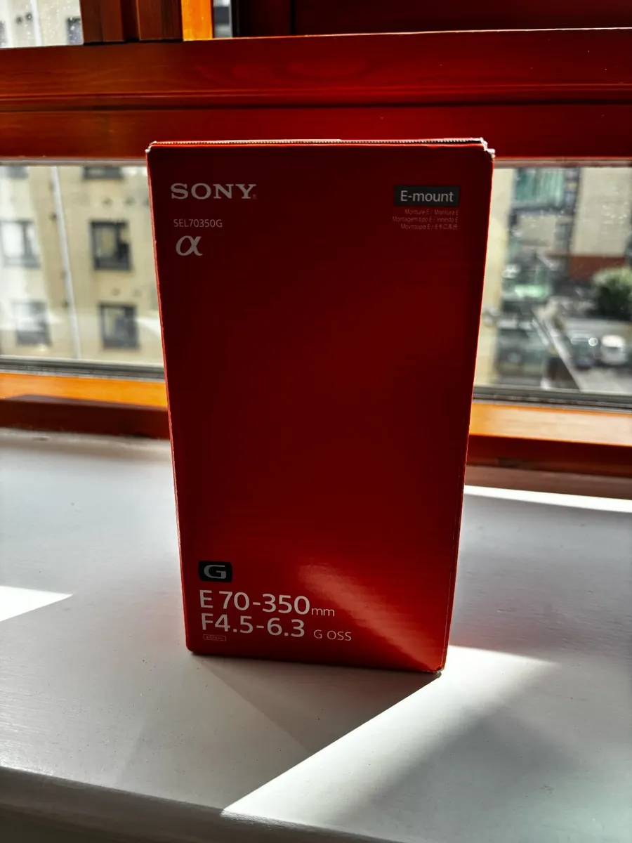 Sony 70-350mm f/4.5-6.3 G OSS Camera Lens - Image 3