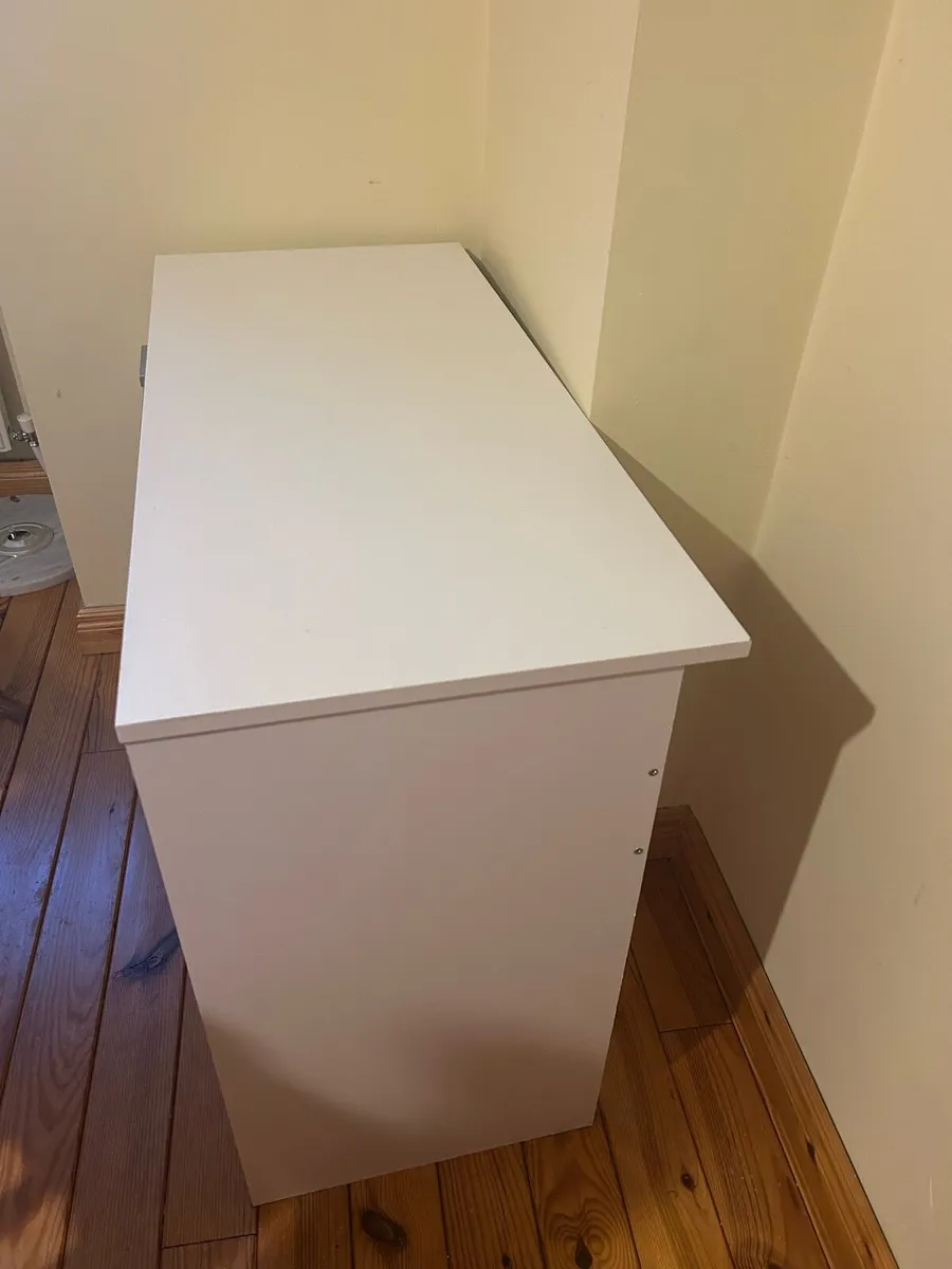 Desk - Image 3