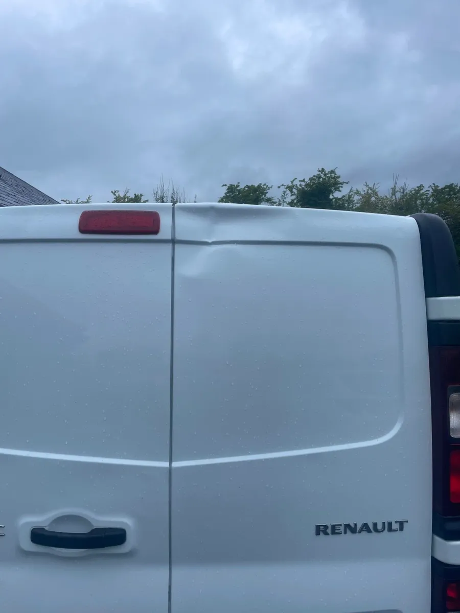 2020 Renault traffic - Image 3