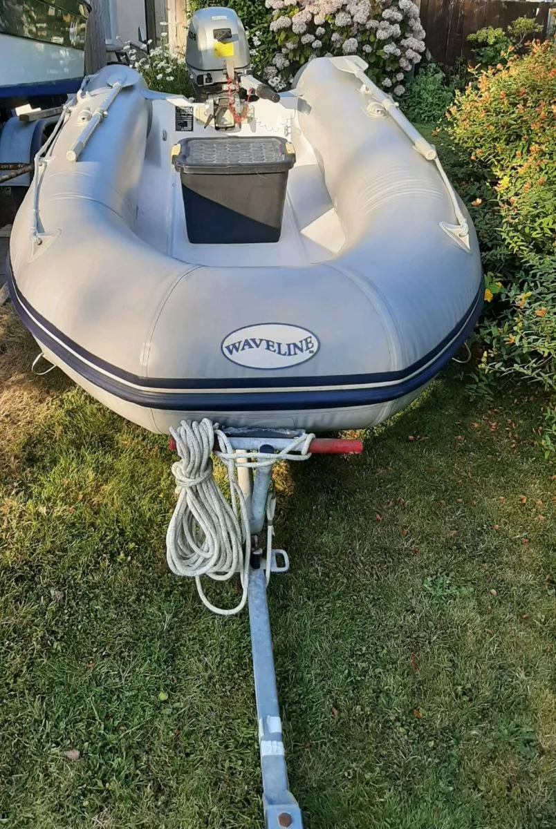 Waveline 330 with Honda 8 hp - Image 1