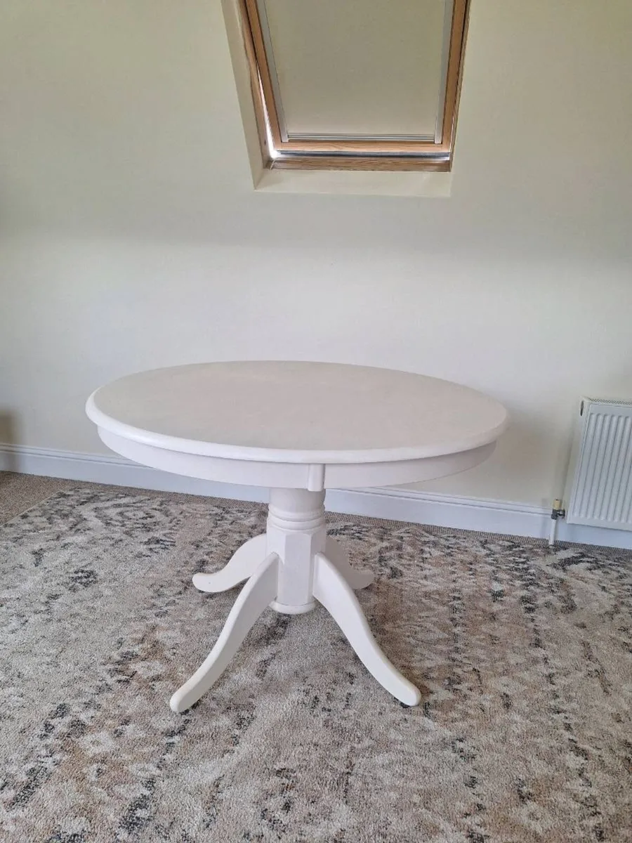 Kitchen Table - Image 1