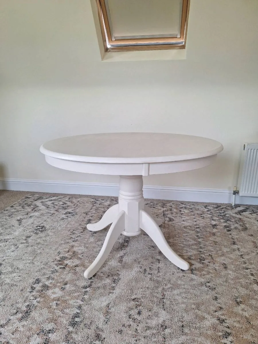 Kitchen Table - Image 2