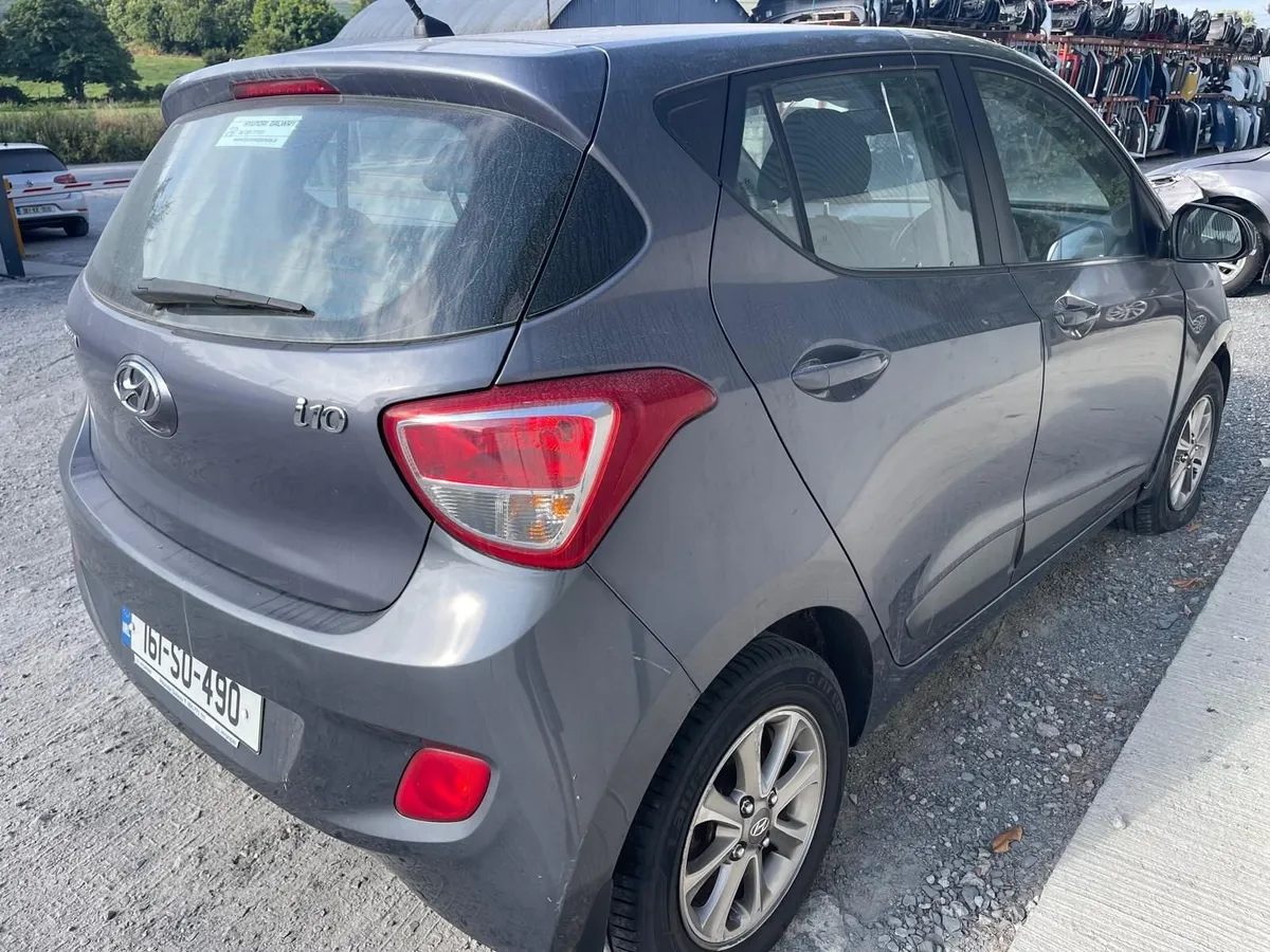 2016 Hyundai i10 1.0 Petrol Manual CAT C - Image 3