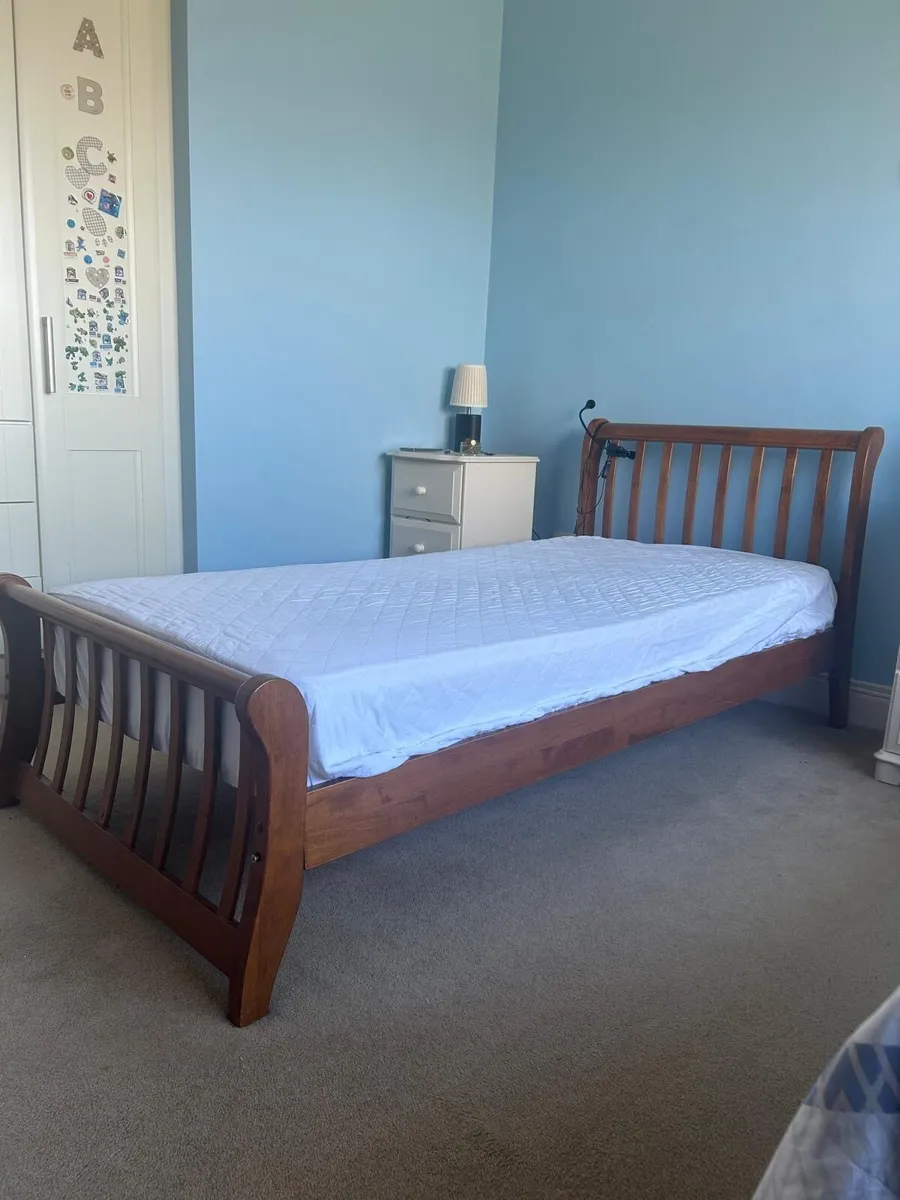 Bed - Image 2