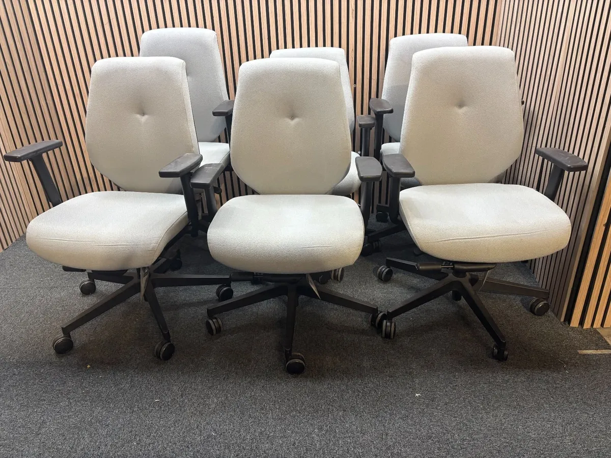 SWIVEL CHAIR BUNDLE DEAL @ CJM 22.7.26 - Image 1