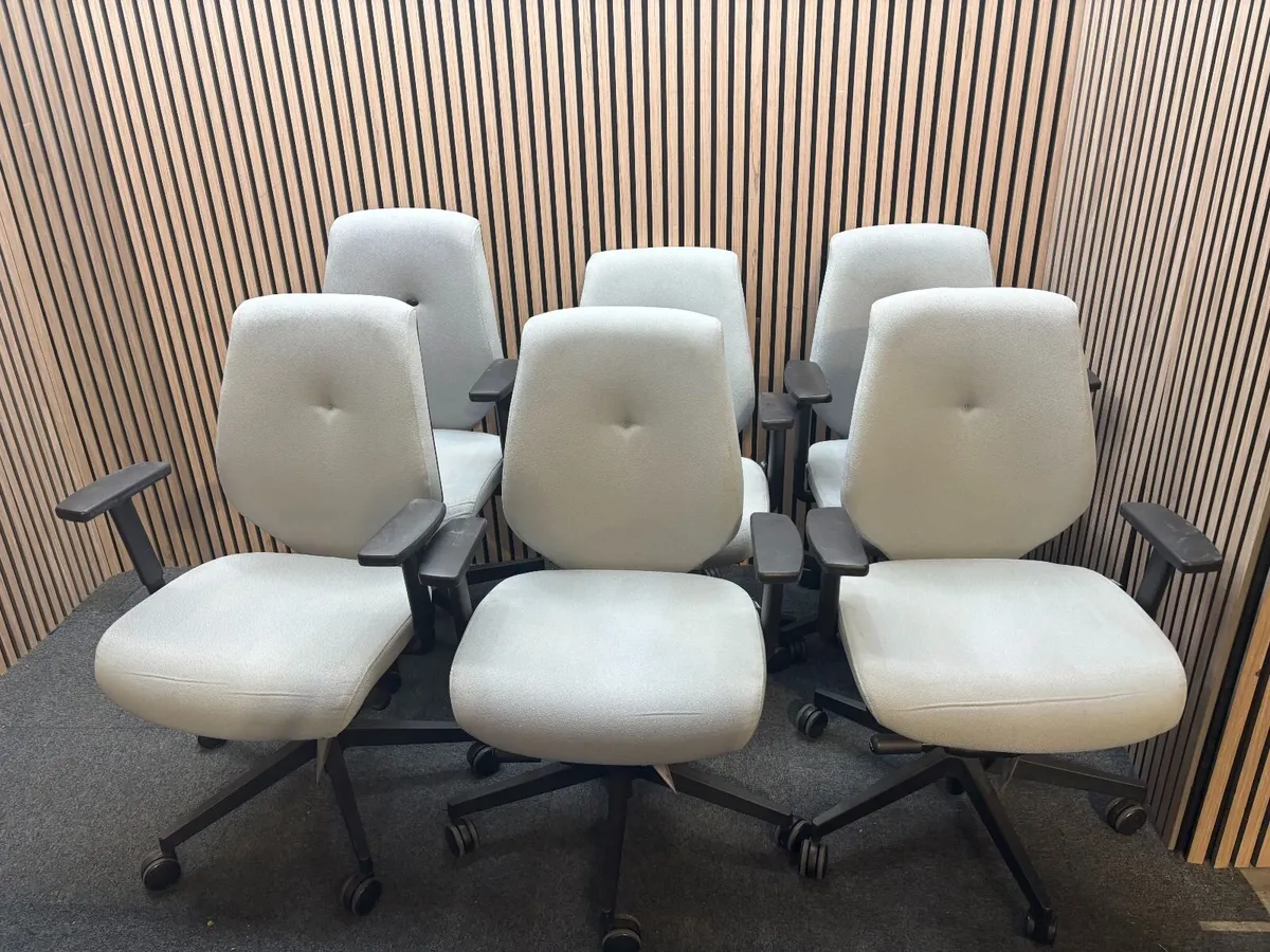 SWIVEL CHAIR BUNDLE DEAL @ CJM 22.7.26 - Image 2