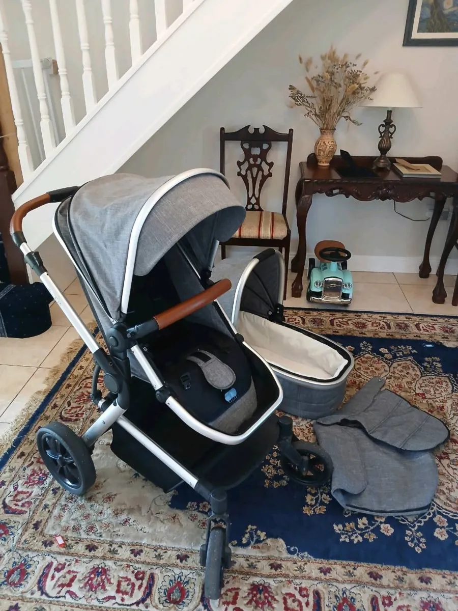 Babylo Vogue travel system - Image 1