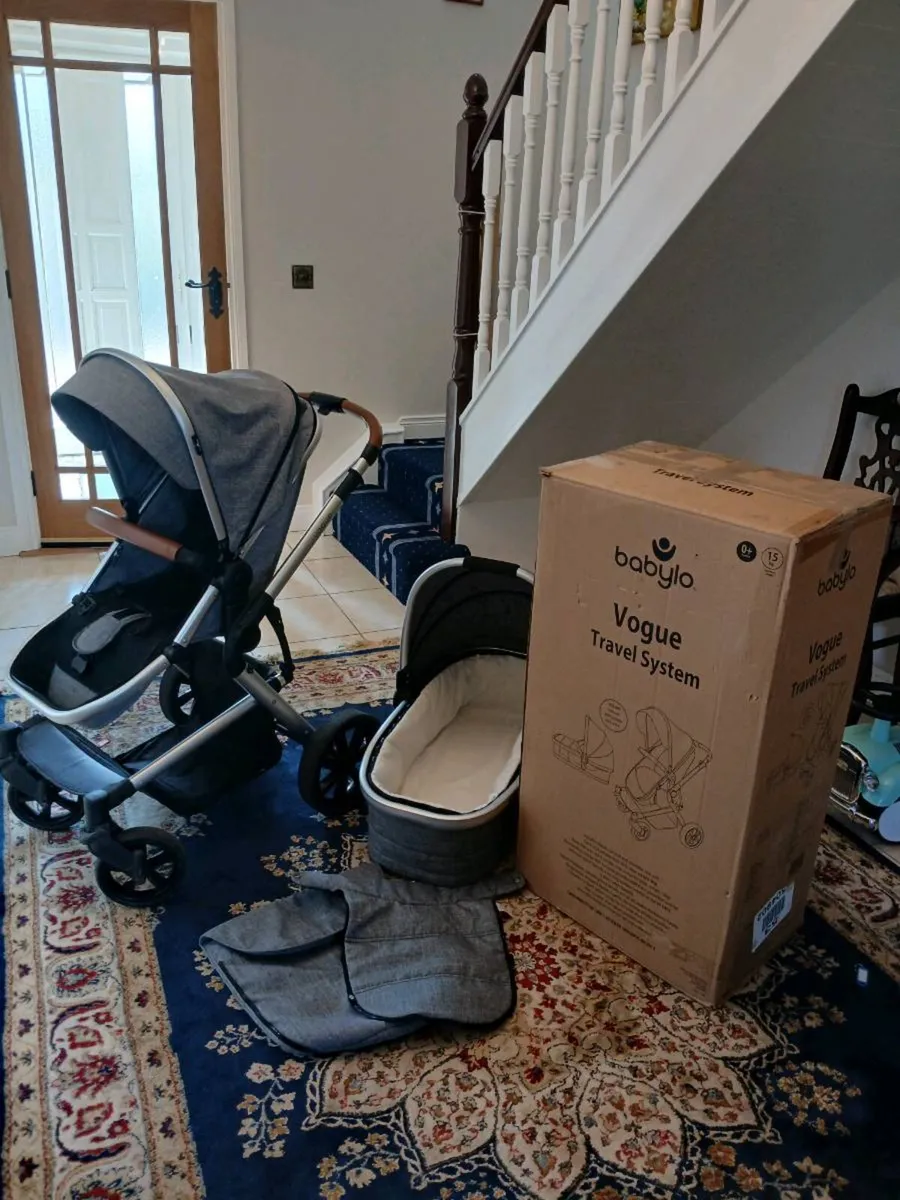 Babylo Vogue travel system - Image 4
