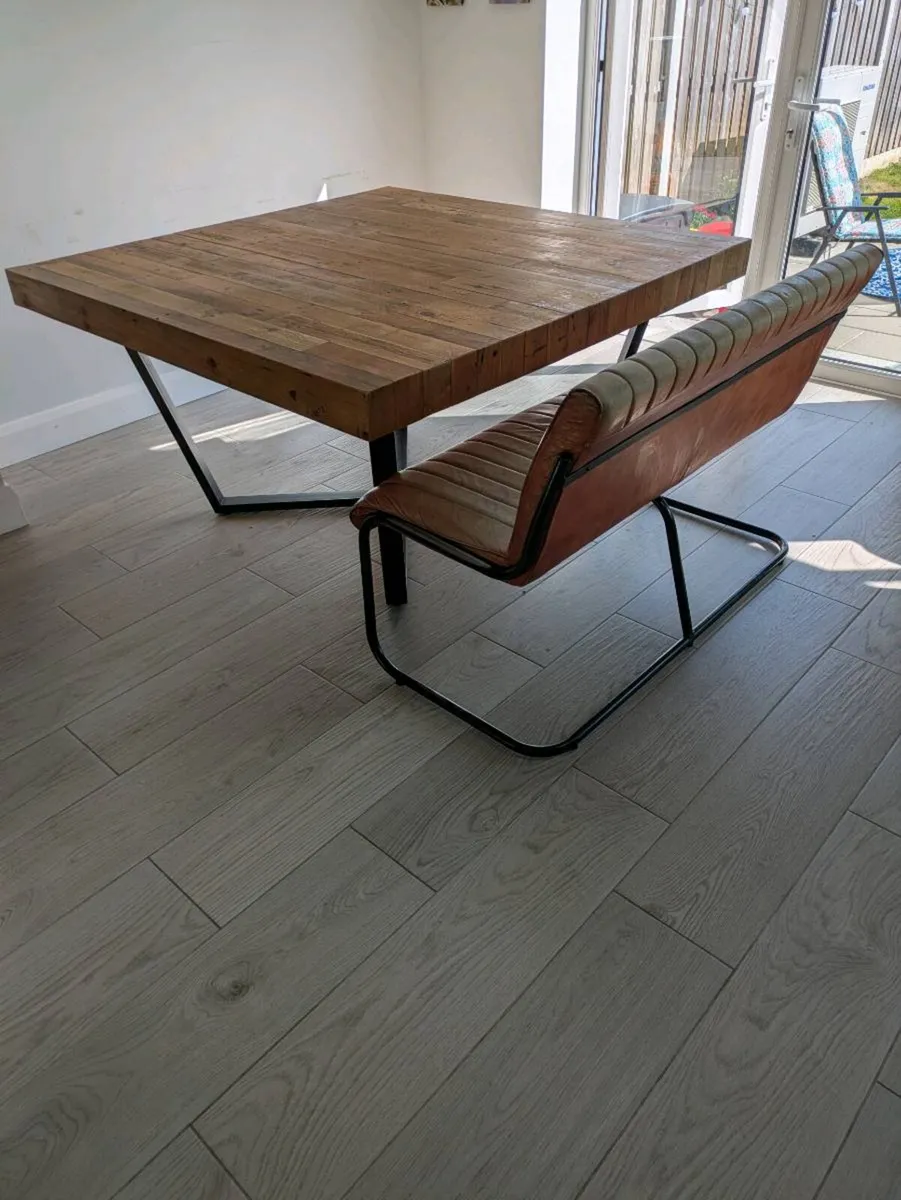 EZ Living dining table - Image 3