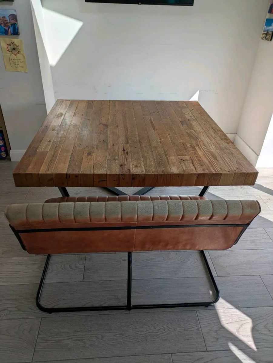 EZ Living dining table - Image 4