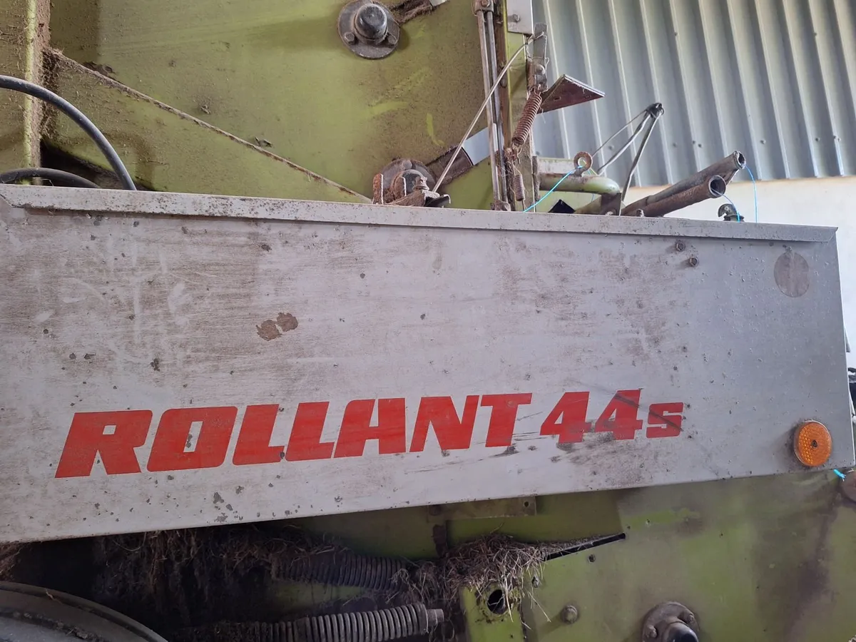 Claas Round Baler - Image 3