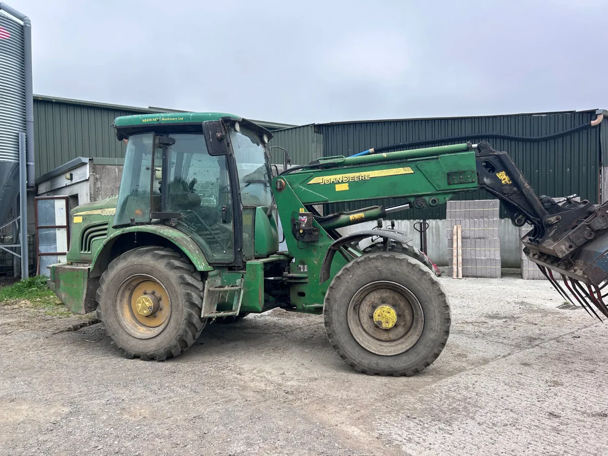 John Deere 3800 pivot steer loader - Image 1