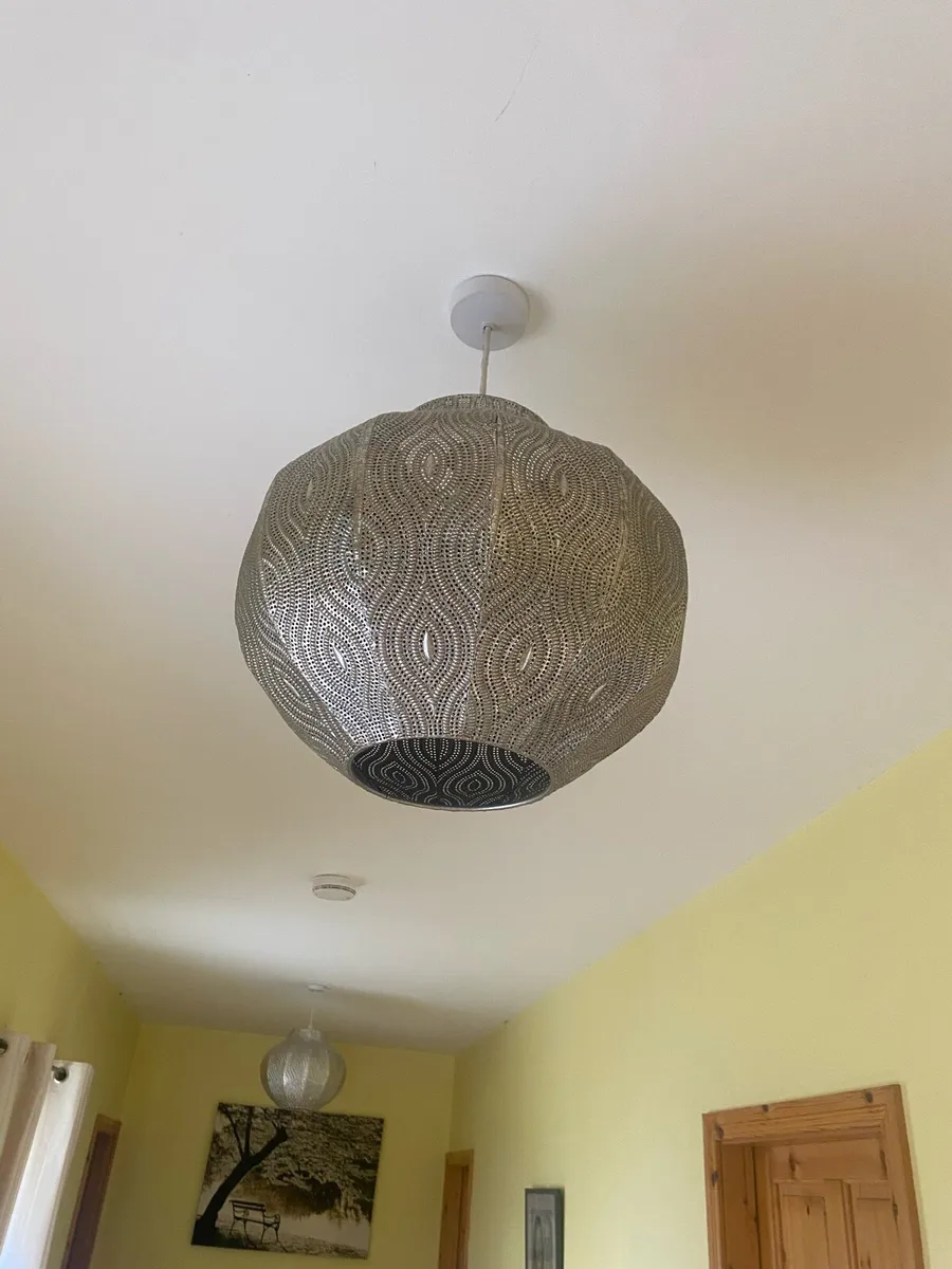 3 ceiling lampshades - Image 1