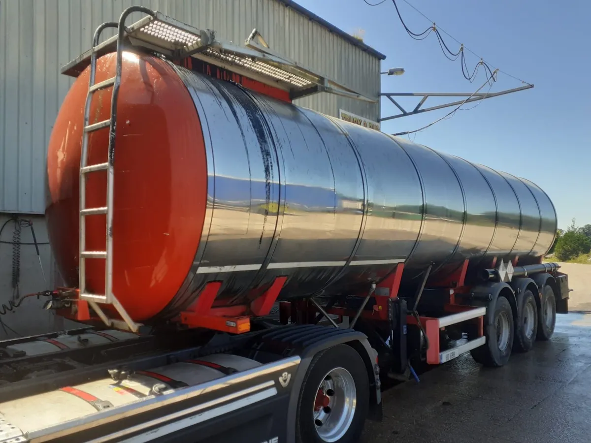 Stakota tar tank - Image 2