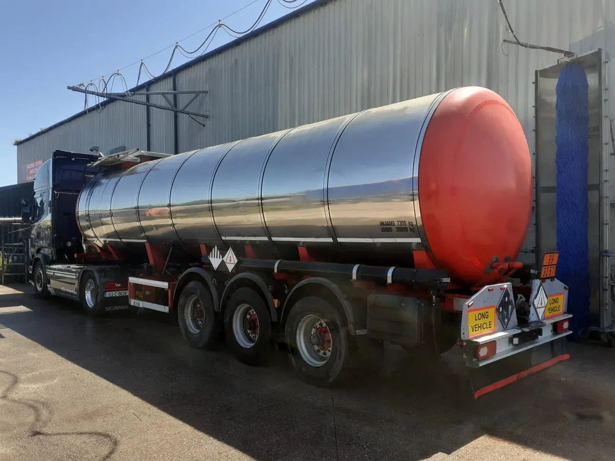 Stakota tar tank - Image 3