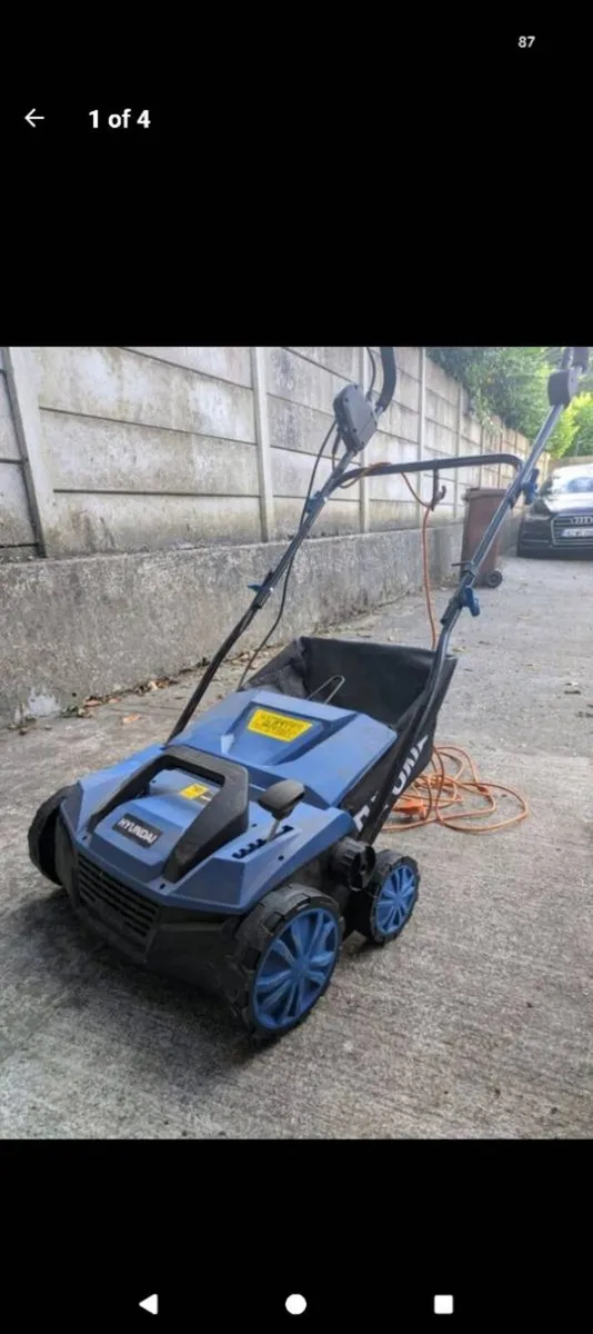Hyundai 1600W 15'' 38cm Artificial Grass Sweeper - Image 1