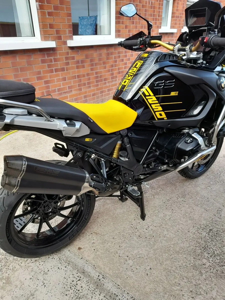 BMW R 1250 GS Adventure 2021 40th anniversary - Image 3
