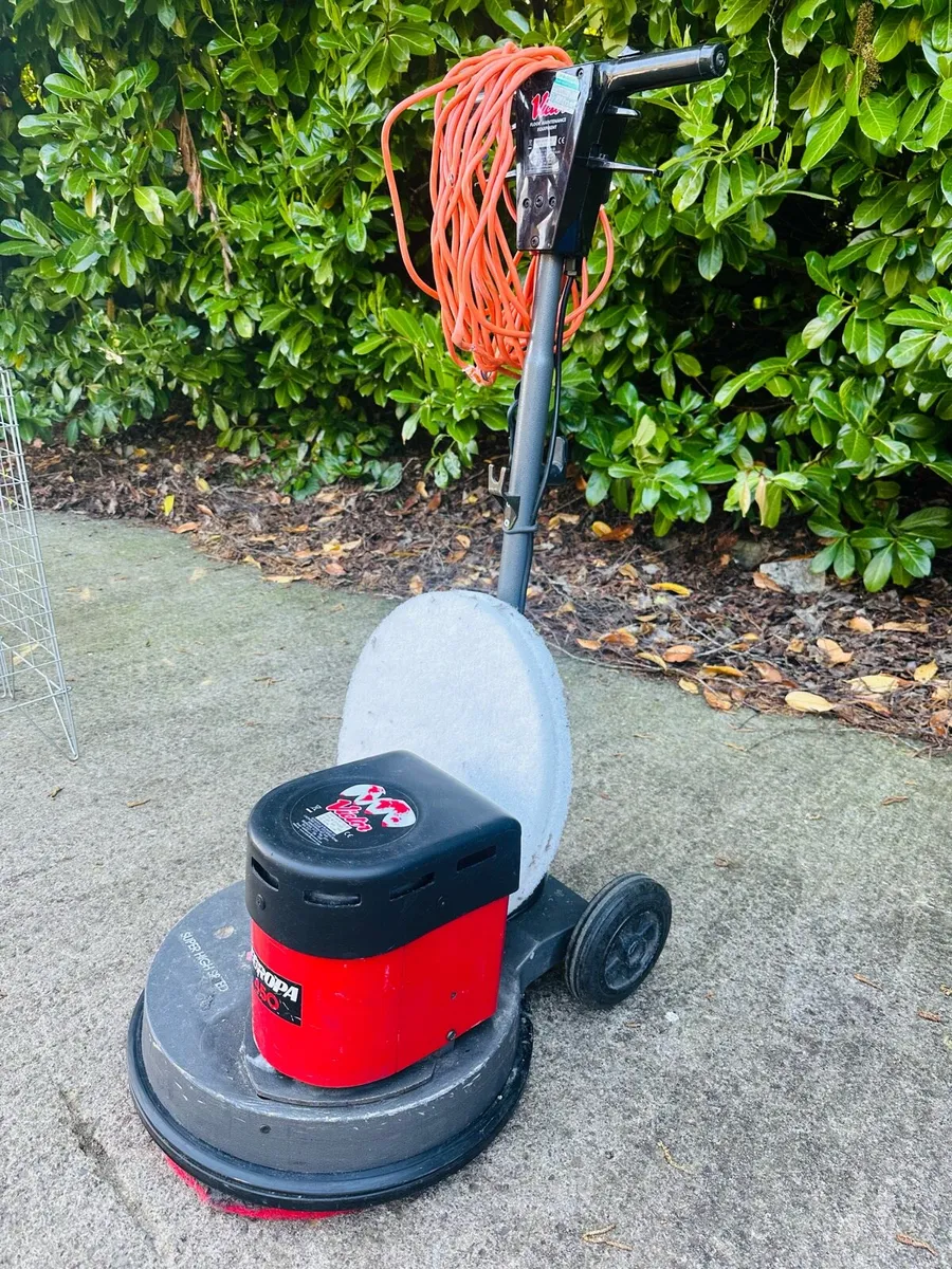 VICTOR 450 FLOOR SCRUBBER CLEANER - Image 2