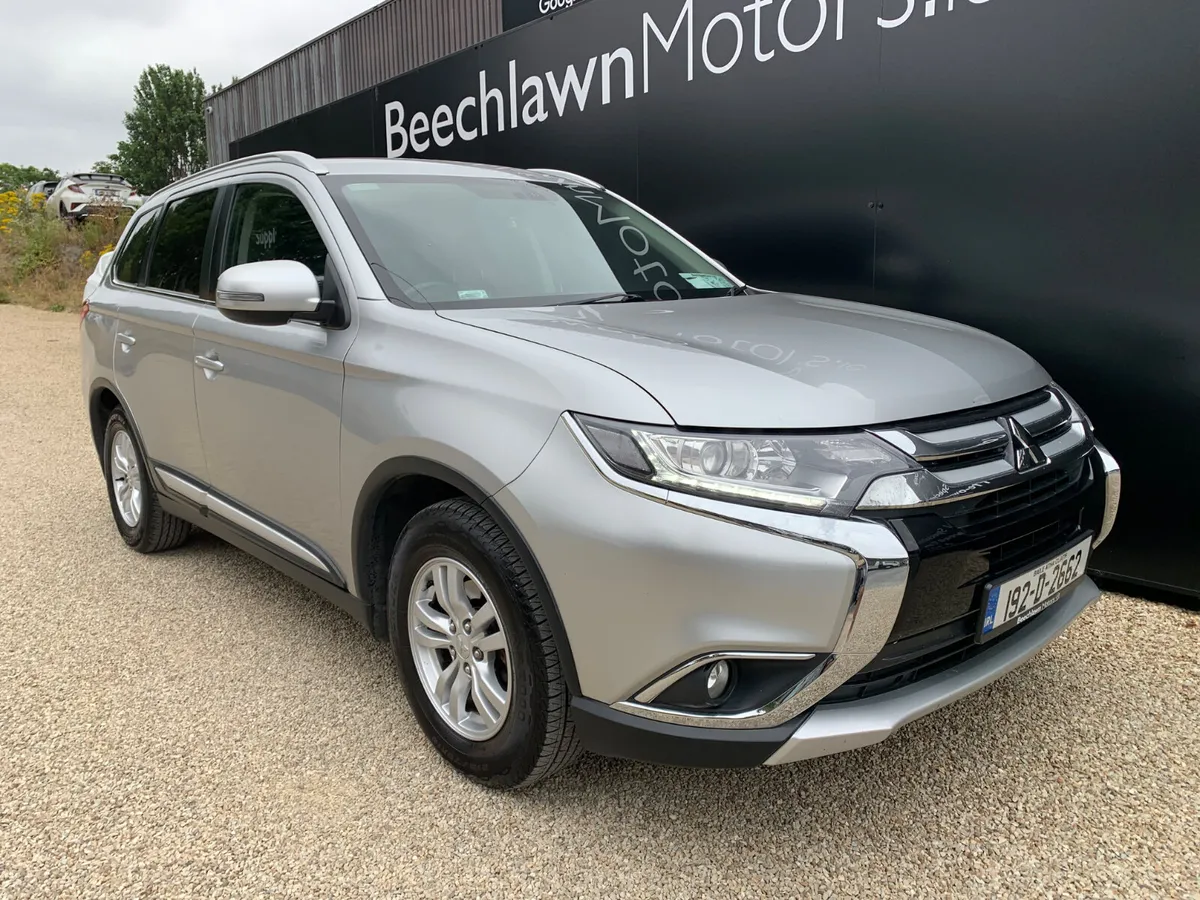 MITSUBISHI OUTLANDER 2.2 DI-D 4WD COMMERCIAL - Image 1