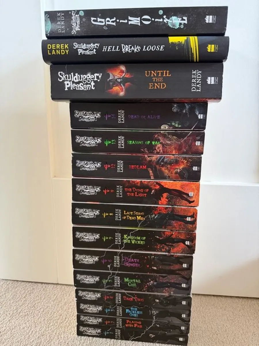 Skulduggery pleasant series 1-15 missing 10 and 11.Includes sequel and grimoire books. - Image 1
