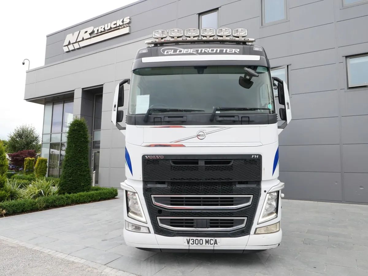 Volvo FH4 13 460 - 6x2 - T1-03263 - 2017 - Image 2