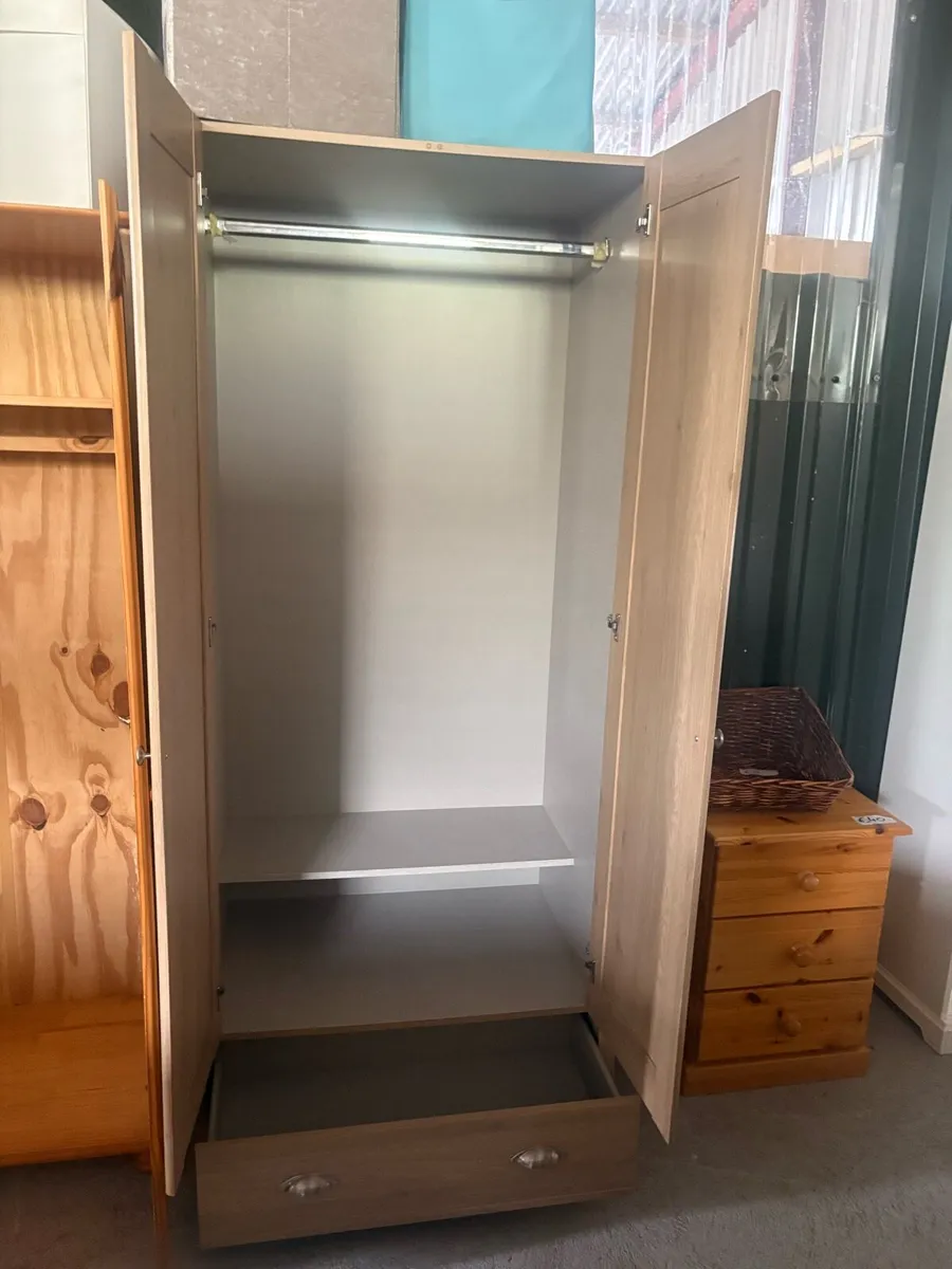 Wardrobe with drawer - Image 2
