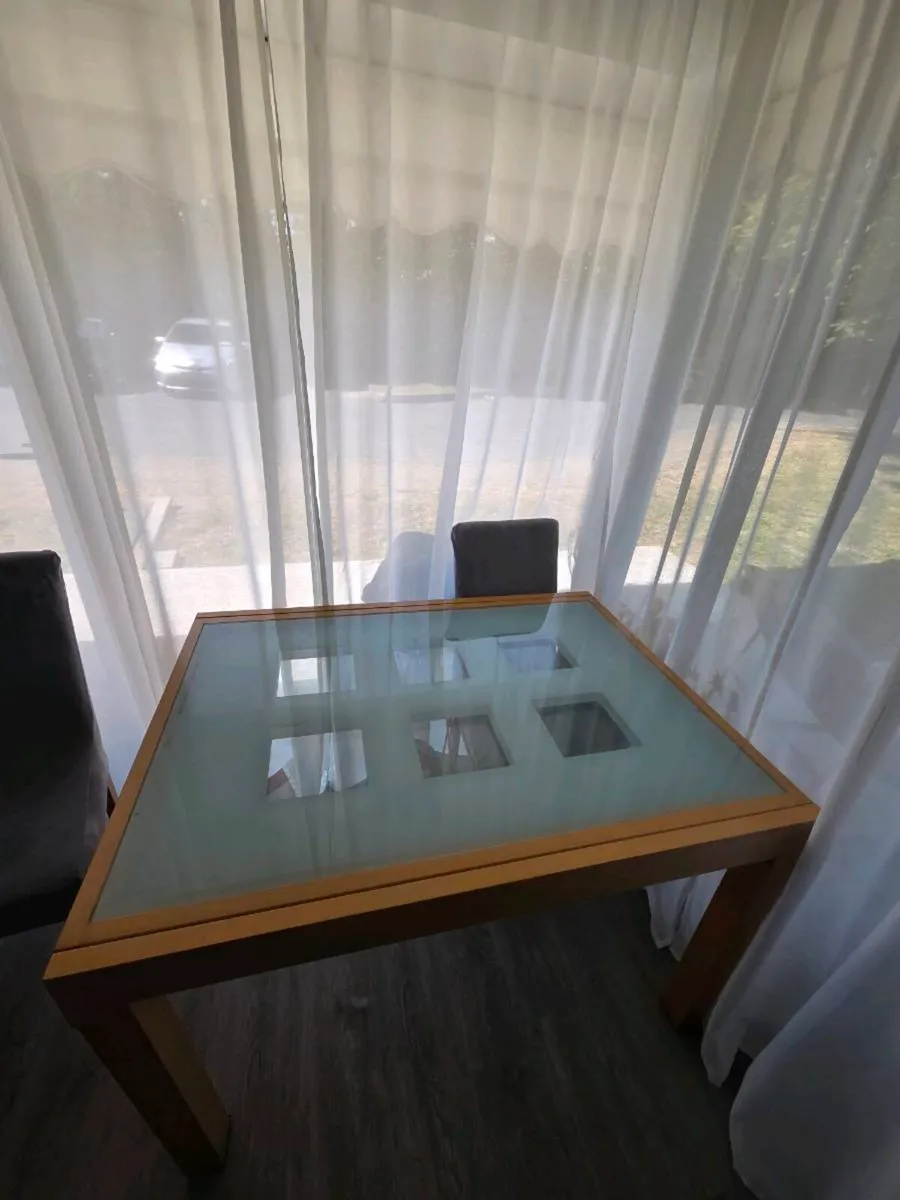 Dinning table and chairs - Image 3