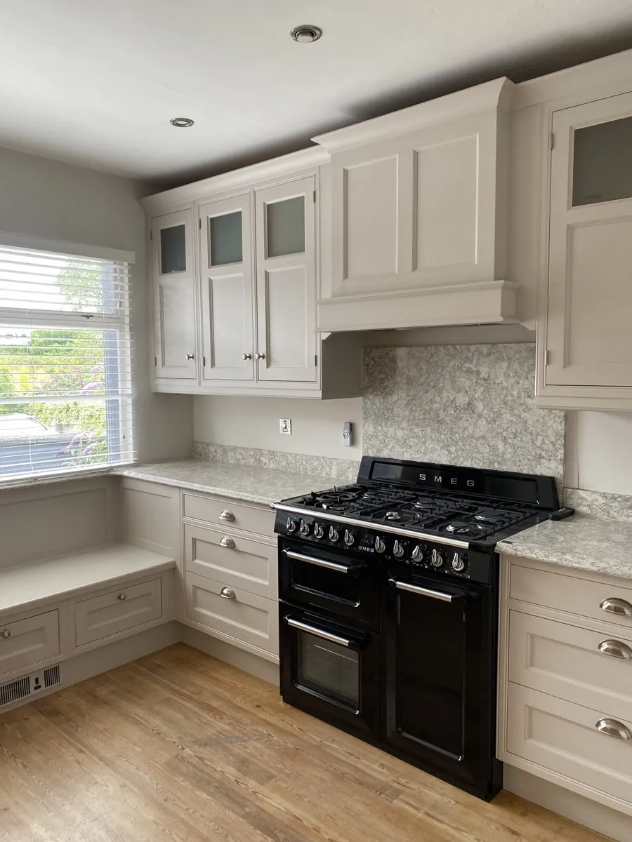 Ex Showroom displays (kitchens, bedrooms, etc.) - Image 1